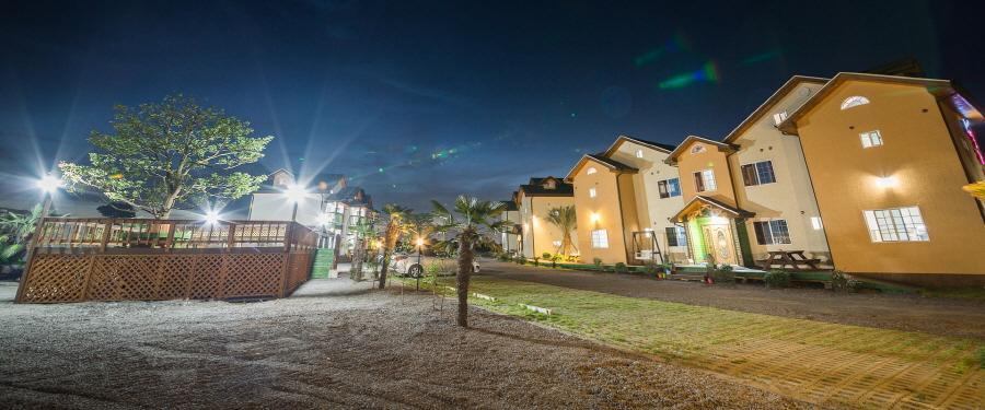 Red Windmill Pension جيجو المظهر الخارجي الصورة